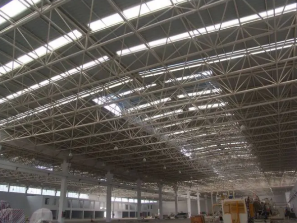 泊头网架工程施工中需要注意哪些事项？